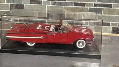 1960 Chevrolet Impala Convertible, Red, 1:24 Franklin Mint wW/Tag & Case - Thumbnail 2