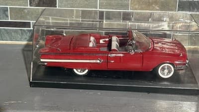 1960 Chevrolet Impala Convertible, Red, 1:24 Franklin Mint wW/Tag & Case