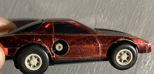 Tomica Ratchet Racers Chevy Camaro IROC Z Made In Japan: Orange Red Shiny - Thumbnail 3