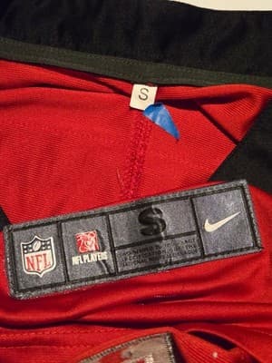 Nike NFL Jersey Mens S Freeman 24 Atlanta Falcons Red Replica Sewn Name Number - Thumbnail 2