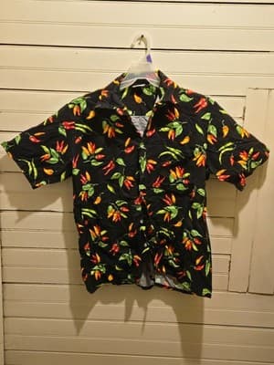 PATIOWEAR Shirt Mens M Black Chili Pepper Hawaiian Cotton Short Sleeve Button Up - Image 1