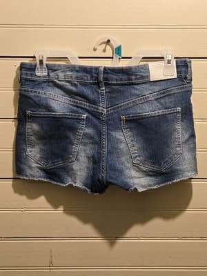 H&M &Denim Shorts Girls 12-13Y Blue Denim Crochet Applique Frayed Hem - Thumbnail 3