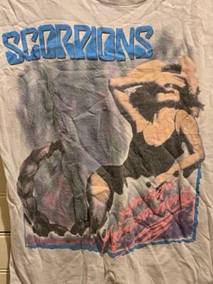 Scorpions T-Shirt Mens M Savage Amusement Tour Graphic White Vintage Band Tee - Thumbnail 4