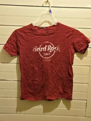 Hard Rock Cafe T-Shirt Mens S Chicago 100% Cotton Maroon Graphic Tee Distressed - Image 1
