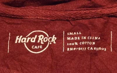 Hard Rock Cafe T-Shirt Mens S Chicago 100% Cotton Maroon Graphic Tee Distressed - Thumbnail 2
