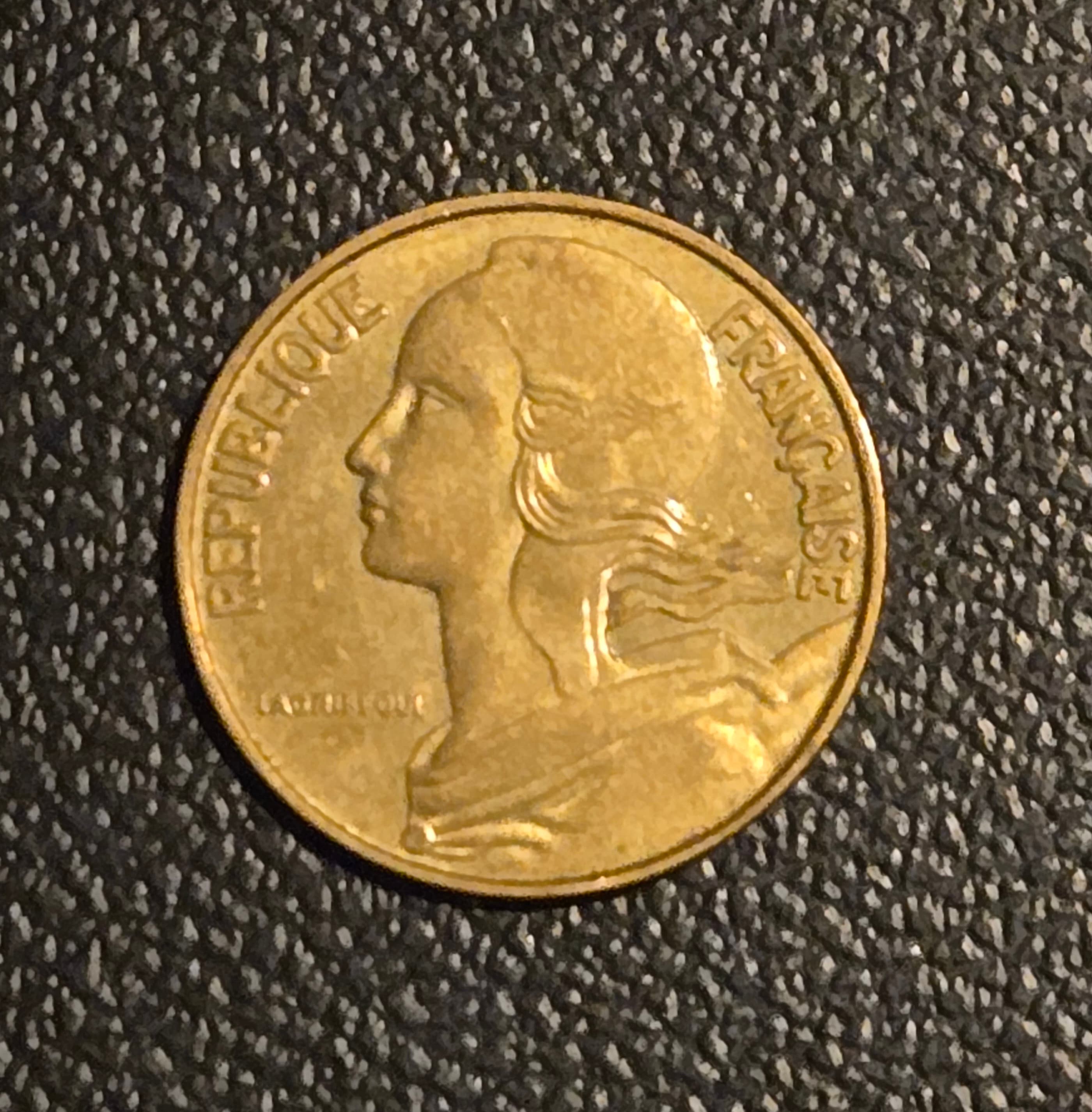 1963 France 20 Centimes - Marianne Lagriffoul Design - French Coin - Image 1