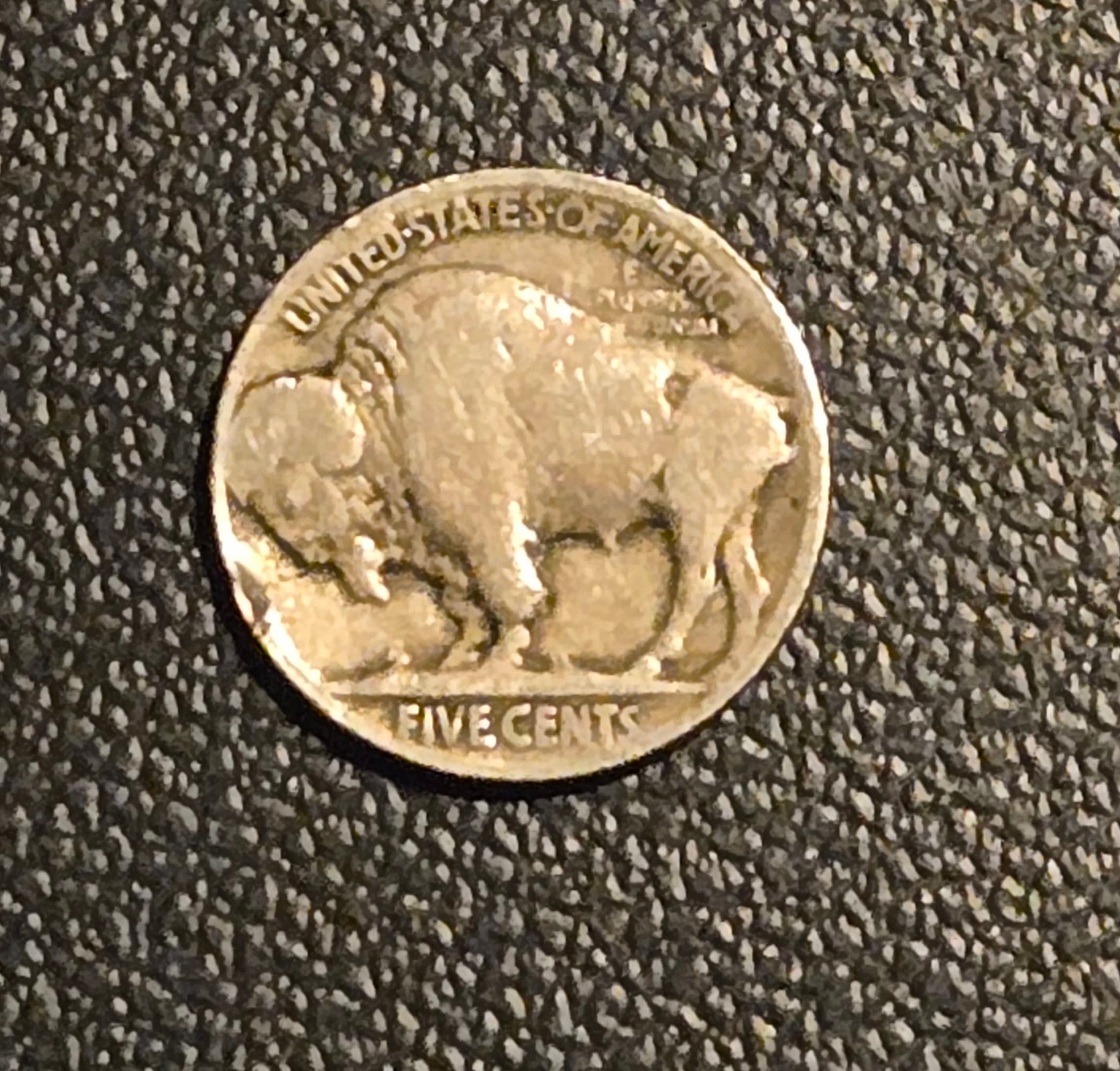 Dateless Buffalo Nickel Five Cents Indian Head US Coin - Type 2 Reverse - Image 1