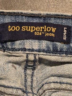 Vintage Levis Jeans Women's 9M Too Superlow 524 Light Wash Bootcut Distressed - Thumbnail 3