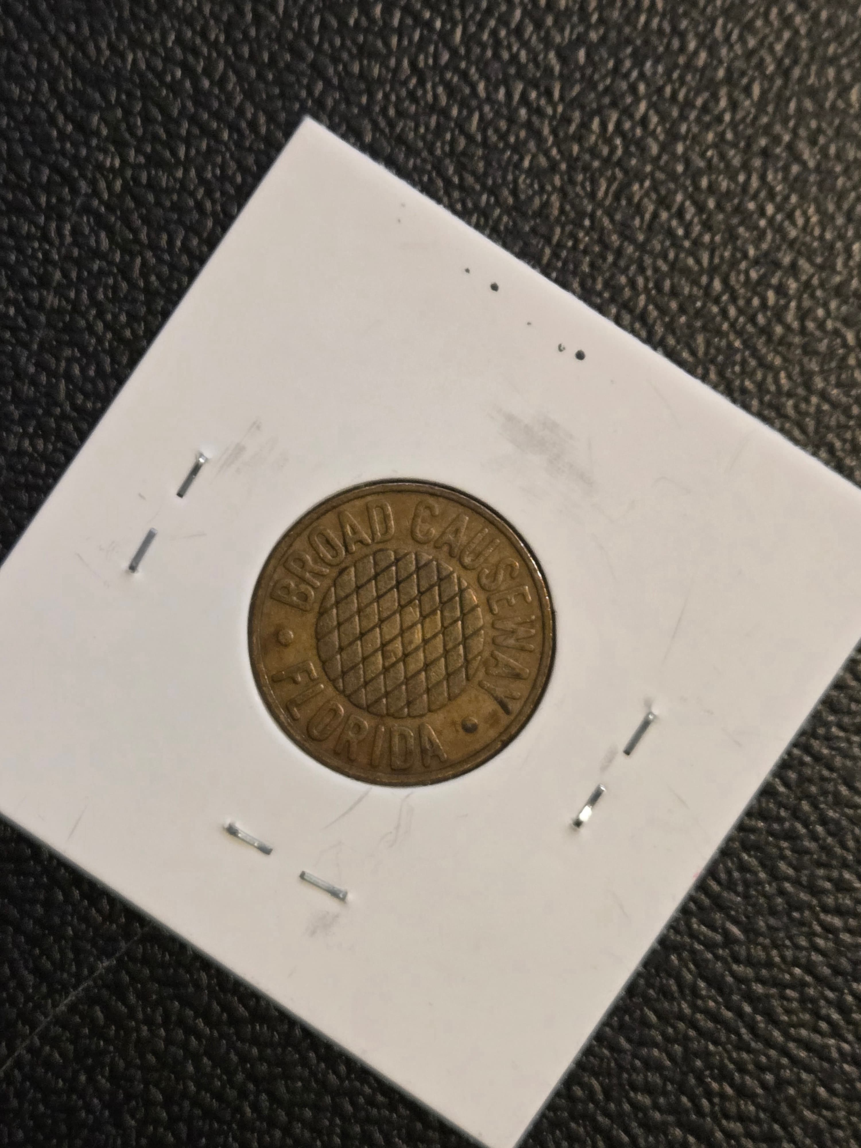 Broad Causeway Florida Toll Token Bay Harbor Islands Obsolete Bridge Token FL-60 - Thumbnail 2