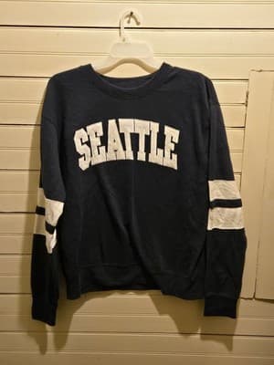 NewYork Popular Sweatshirt Mens XL Seattle Navy White Striped Sleeve Applique - Image 1
