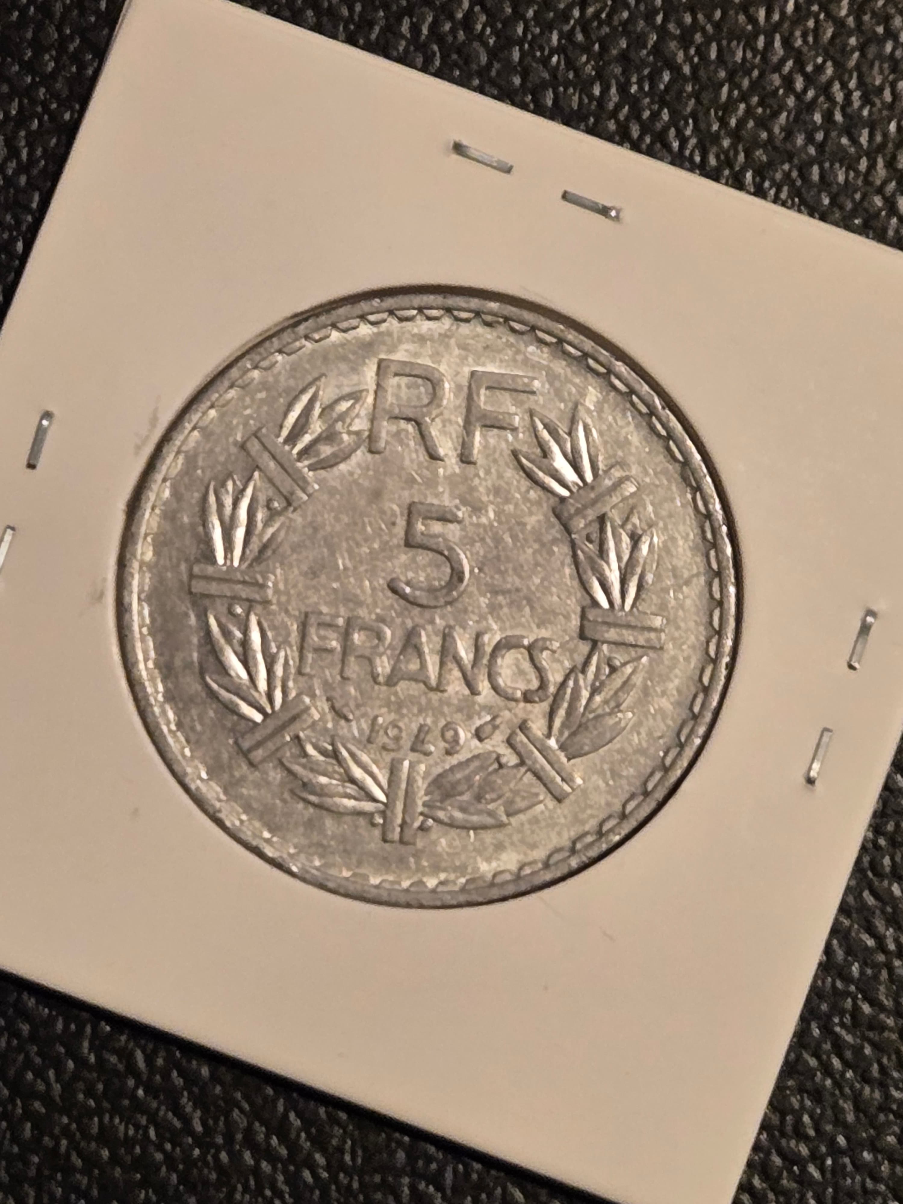 1949 France 5 Francs Lavrillier Aluminum Coin - Closed 9 Variety - AU/EF - Thumbnail 2