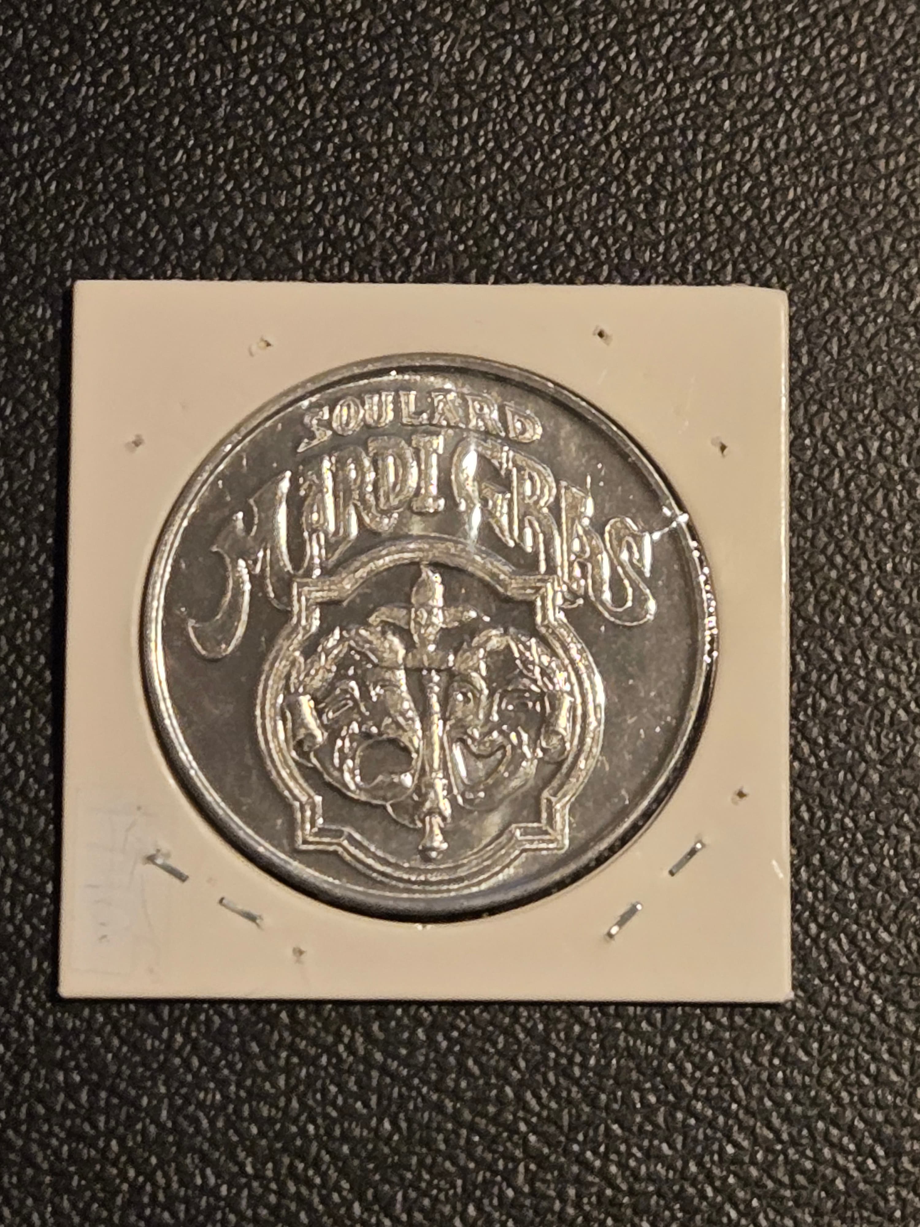 2000 Soulard Mardi Gras Doubloon Krewe of Louie IX St. Louis Missouri Token - Thumbnail 2