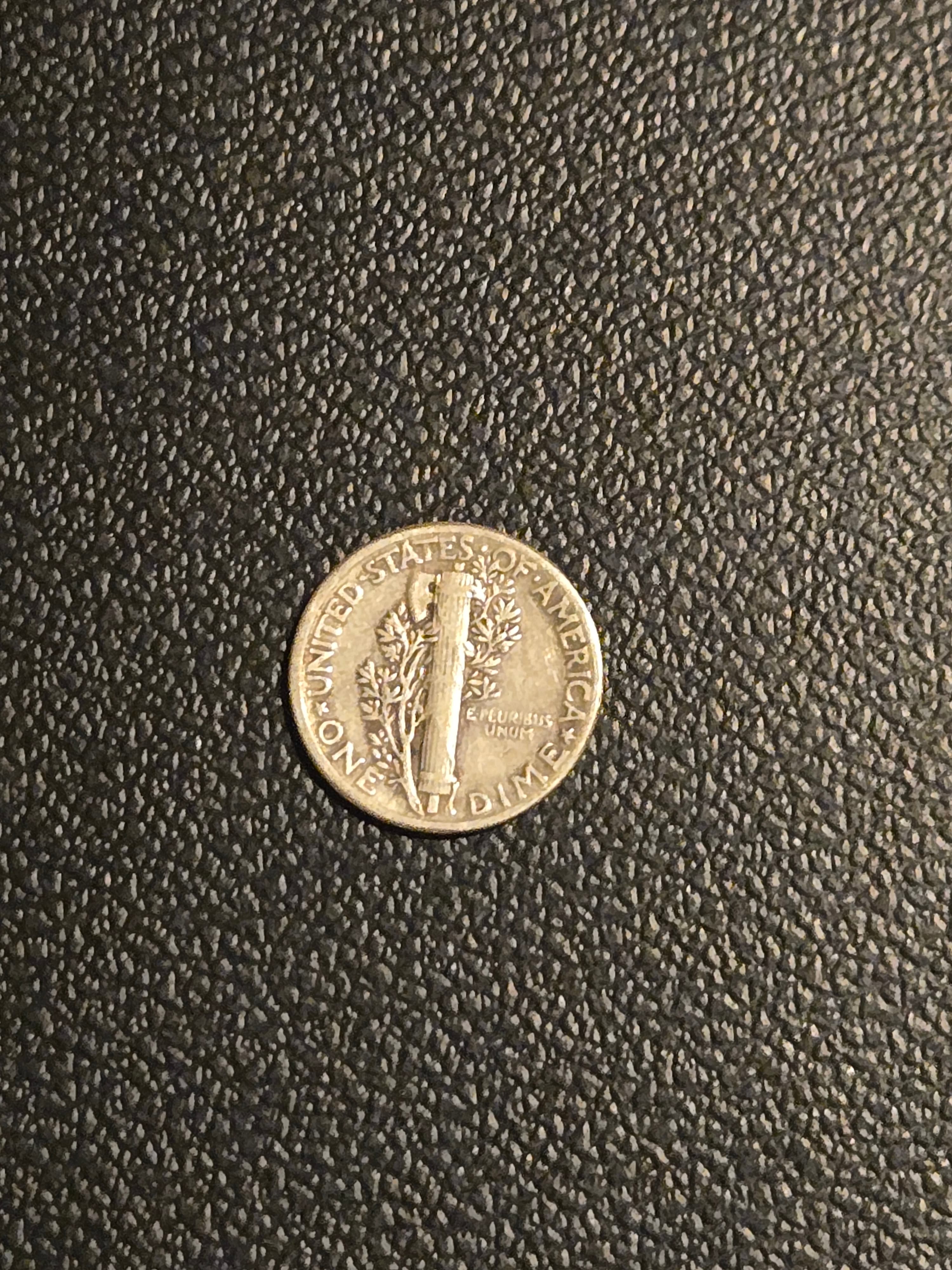 1945 Mercury Dime - Winged Liberty Head 90% Silver 10c US Coin - Thumbnail 2