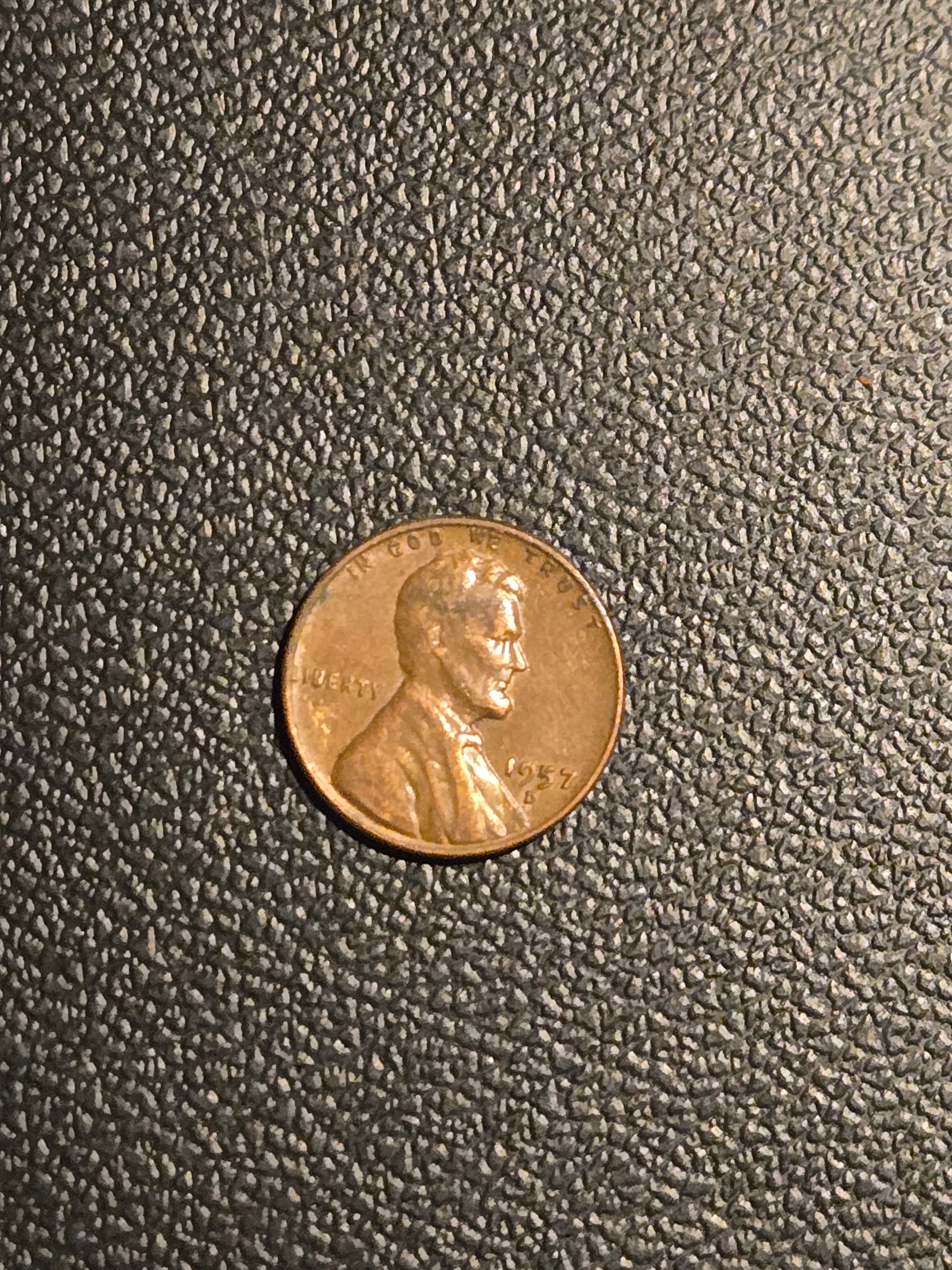 1957 USA One Cent Coin - Very Fine Condition - Collectible Vintage Coin - Image 1