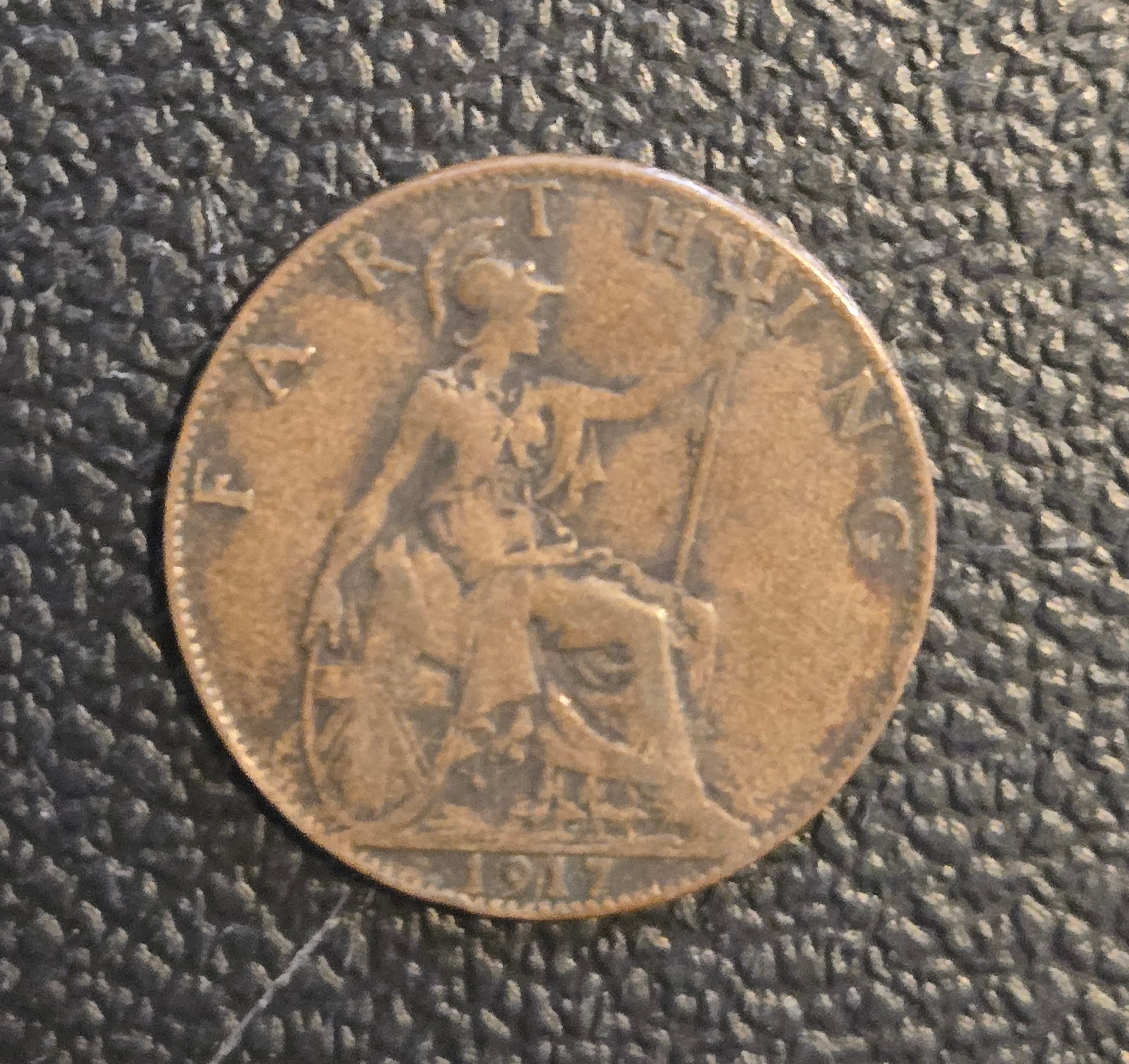 1917 Great Britain Farthing King George V Britannia World Coin SKU: b6 - Image 1