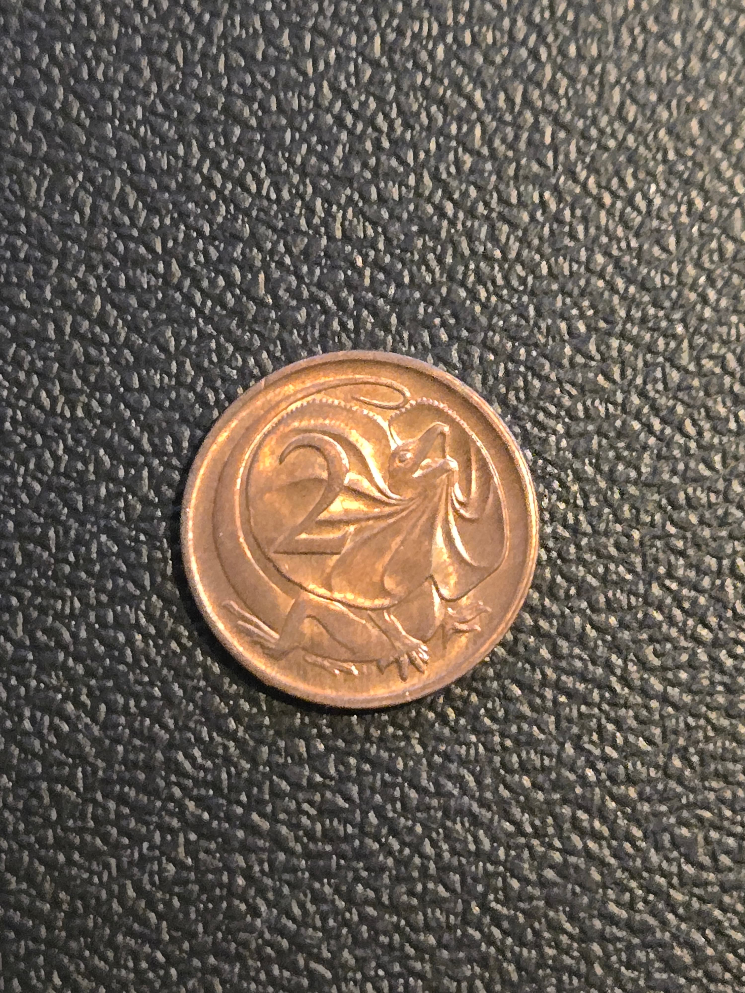 1984 Australia 2 Cent Coin Frilled-Neck Lizard Queen Elizabeth II - Image 1