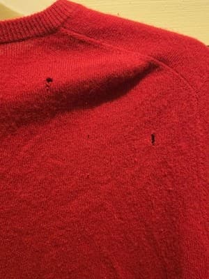 Club Room Sweater Mens M V-Neck 2-Ply 100% Cashmere Red Estate Holes Preowned - Thumbnail 5