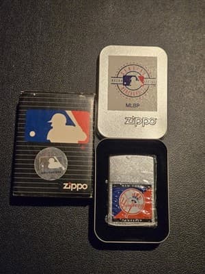 Zippo Lighter New York Yankees MLBP Genuine Merchandise Tin Box Collectible - Image 1