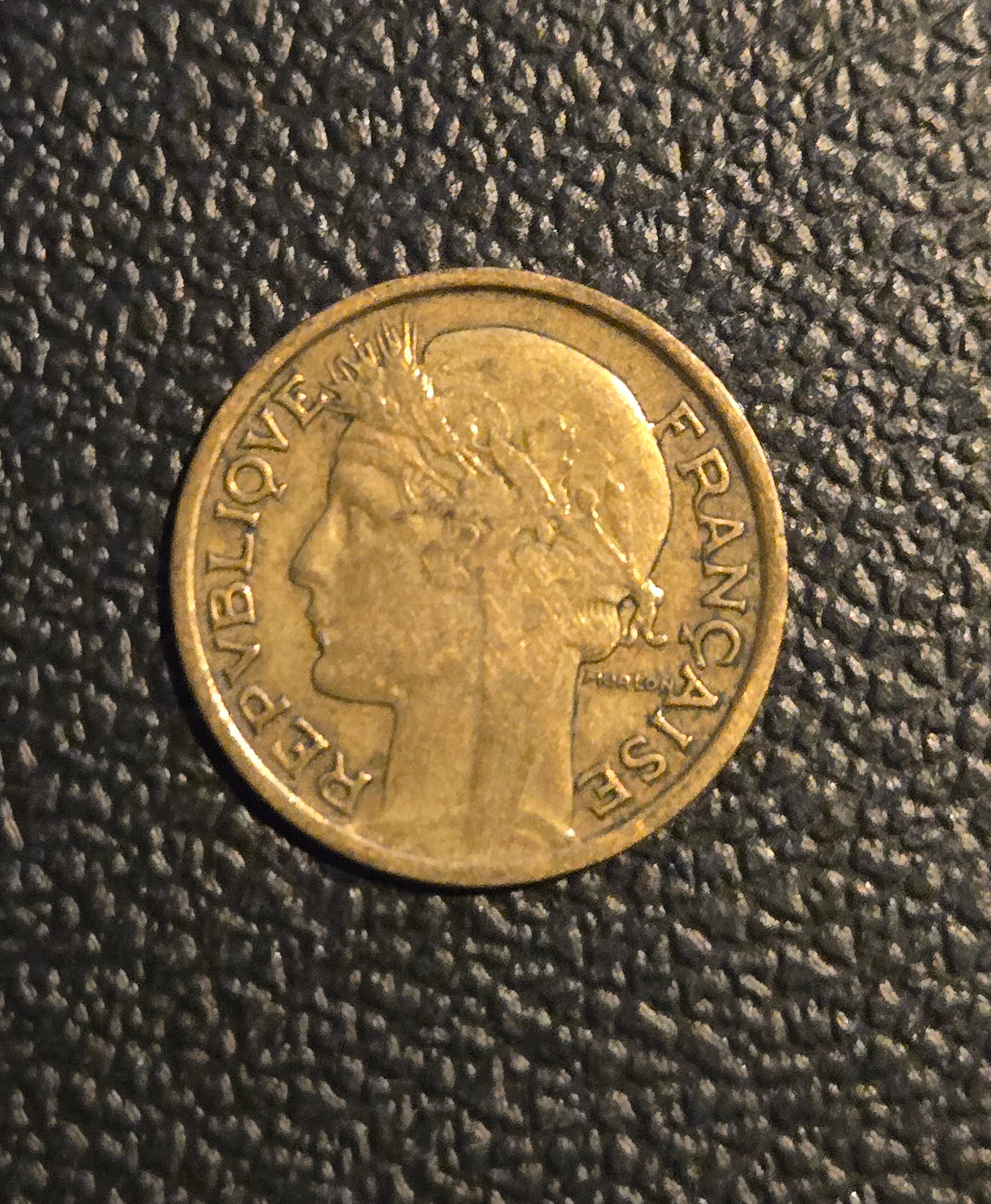 1940 France 50 Centimes Bronze Coin, Very Good Condition, Collectible - Image 1