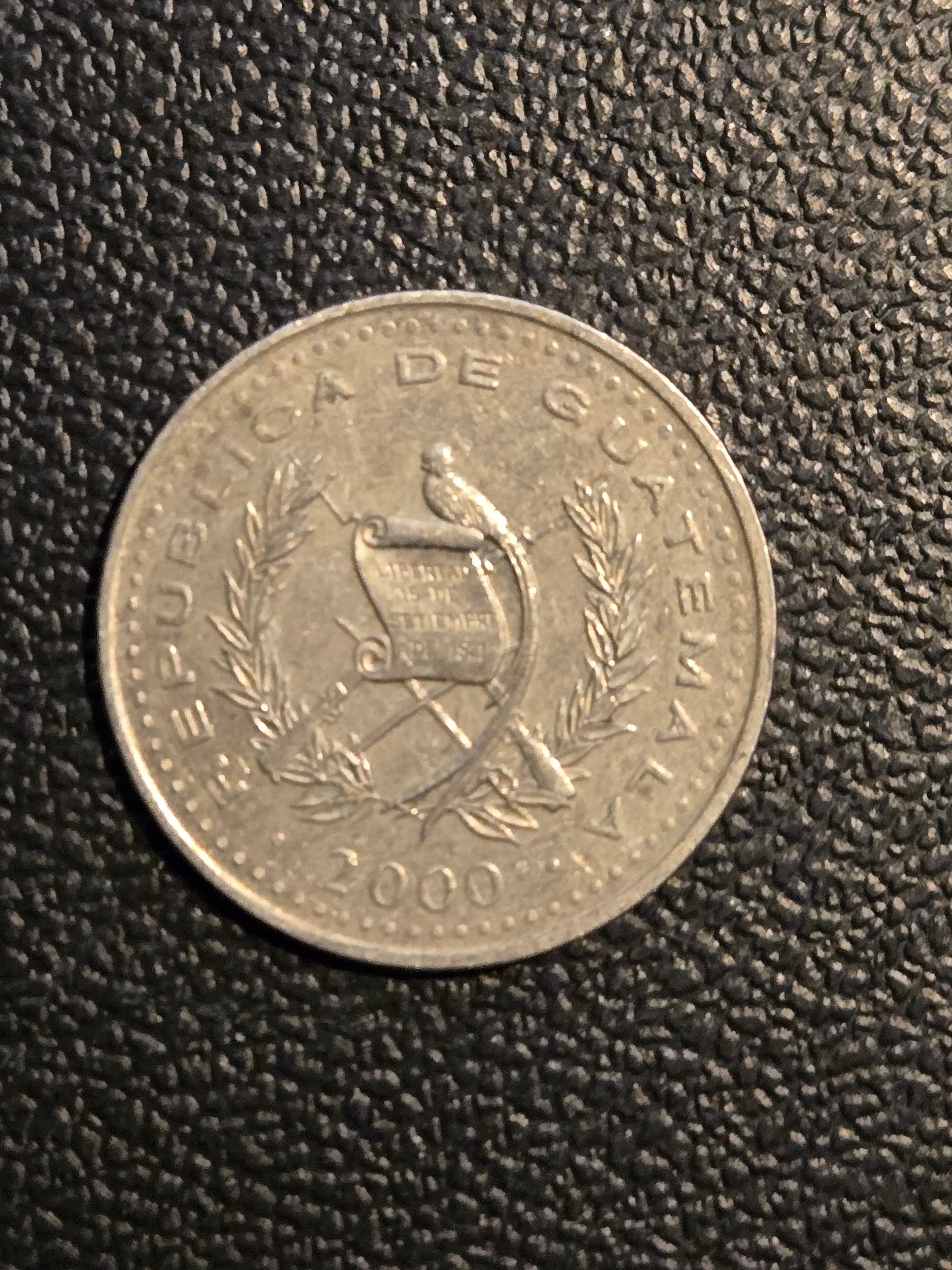 2000 Guatemala 25 Centavos Coin - Nickel-Brass - Thumbnail 2