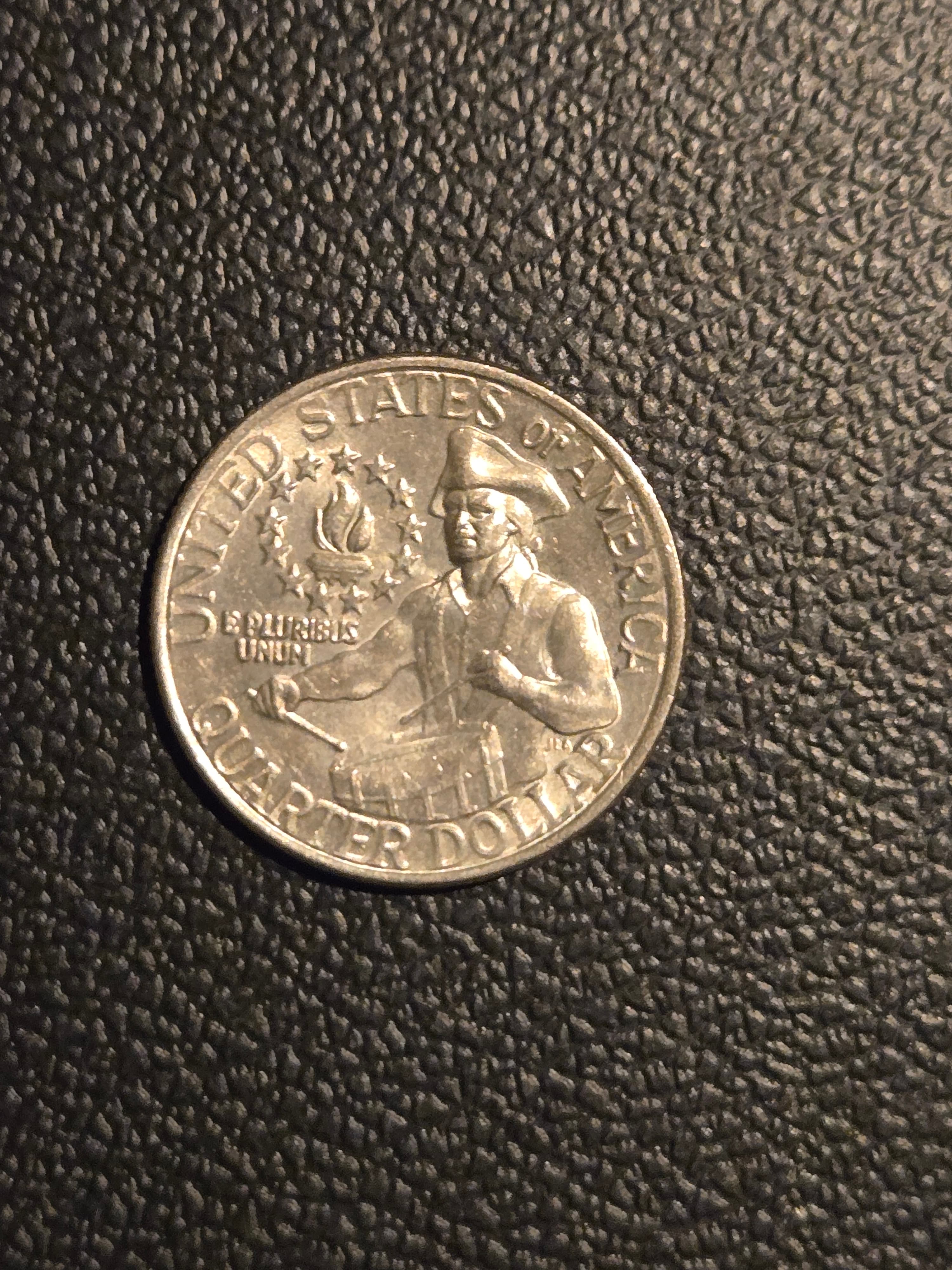 1976 USA 25 Cent Coin - Bicentennial Quarter - VF - Vintage Collector's Classic - Image 1