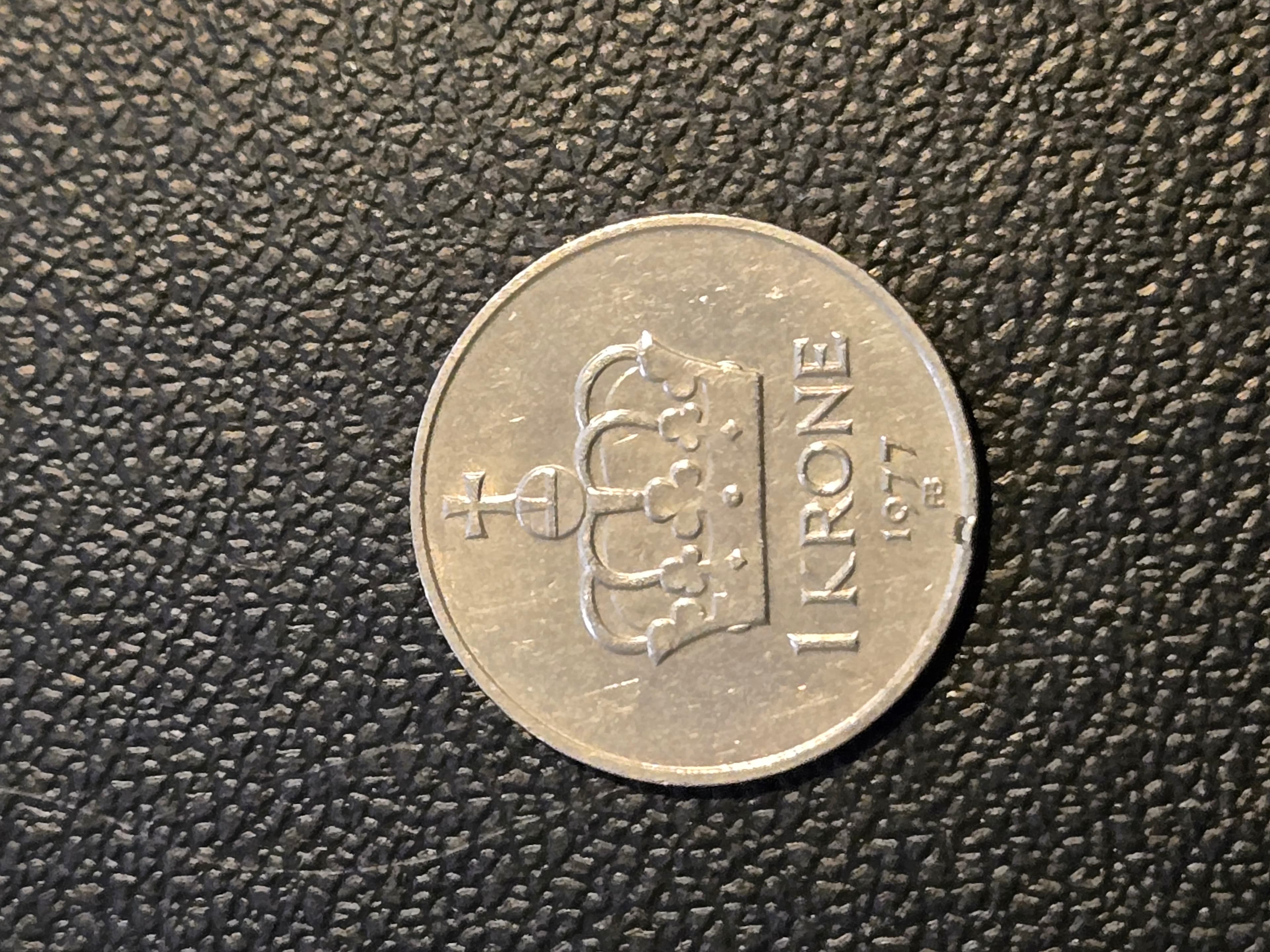 1977 Norway 1 Krone Coin - King Olav V - Thumbnail 2