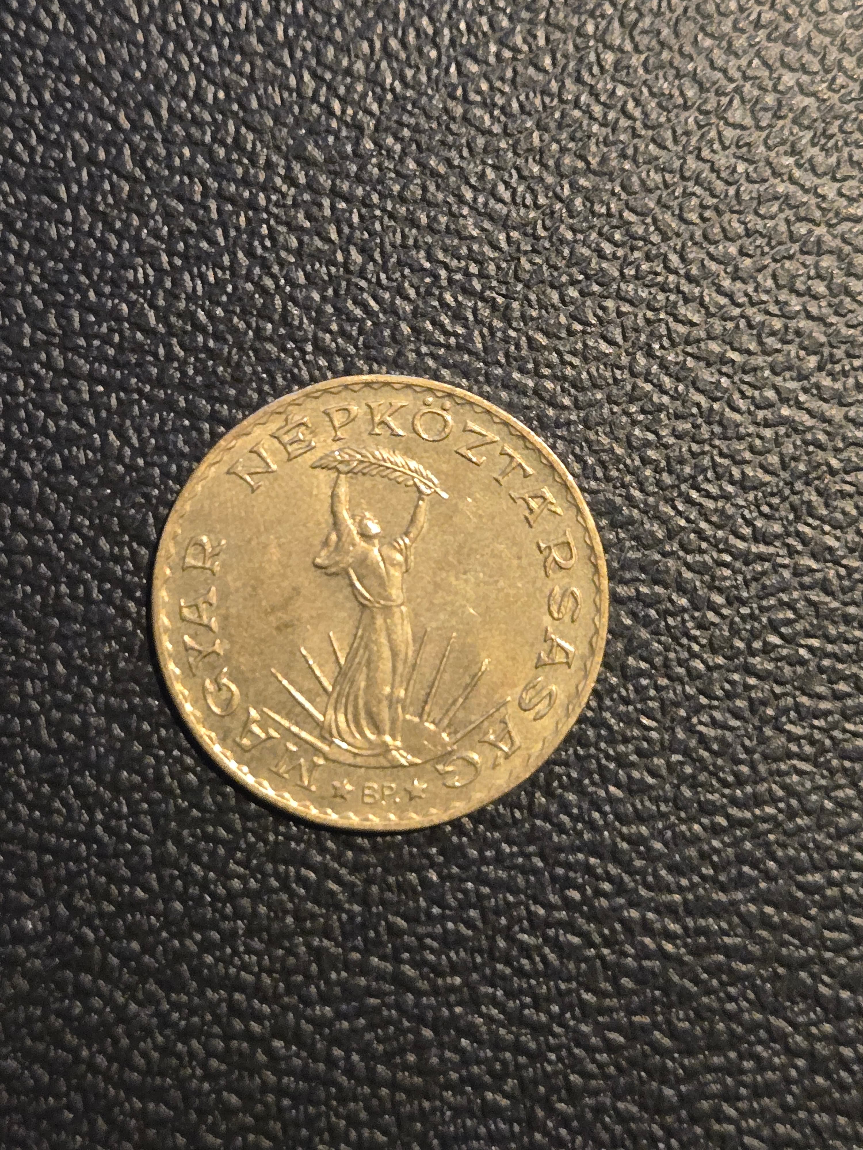 1989 Hungary 10 Forint Nickel-Brass Coin - Very Good Condition - Rare - Thumbnail 2