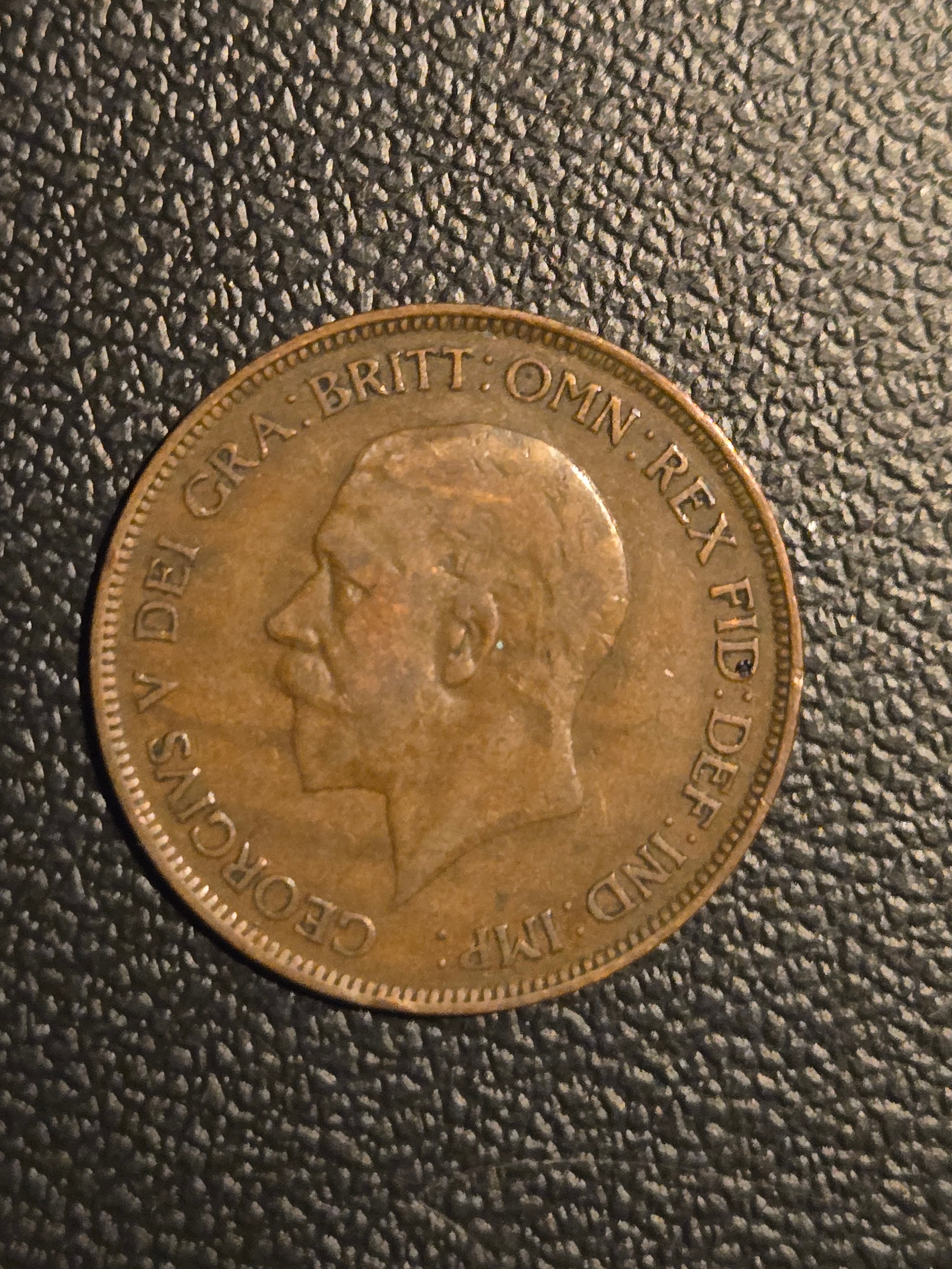 1930 England 1 Penny Bronze Coin - Very Good Condition - UK Rare! - Image 1