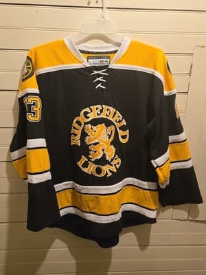 JOG Hockey Jersey Mens 48 Ridgefield Lions MacNaughton 63 Black Gold Embroidered - Image 1