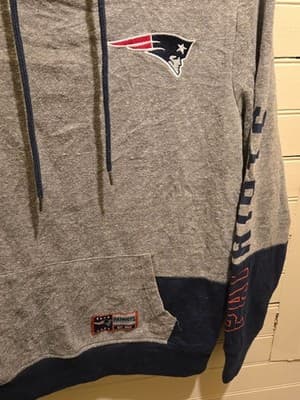 NFL Team Apparel Hoodie Mens S New England Patriots Gray Navy Pullover Logo - Thumbnail 3