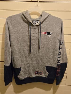 NFL Team Apparel Hoodie Mens S New England Patriots Gray Navy Pullover Logo - Image 1