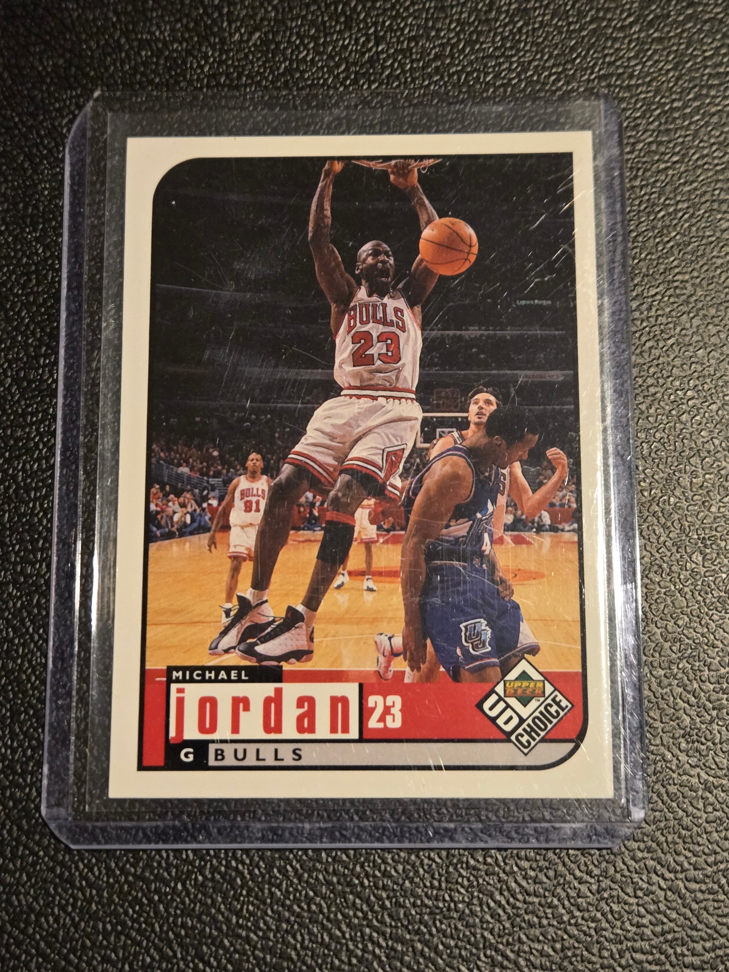 1998-99 UD Choice Preview #23 Michael Jordan - Image 1