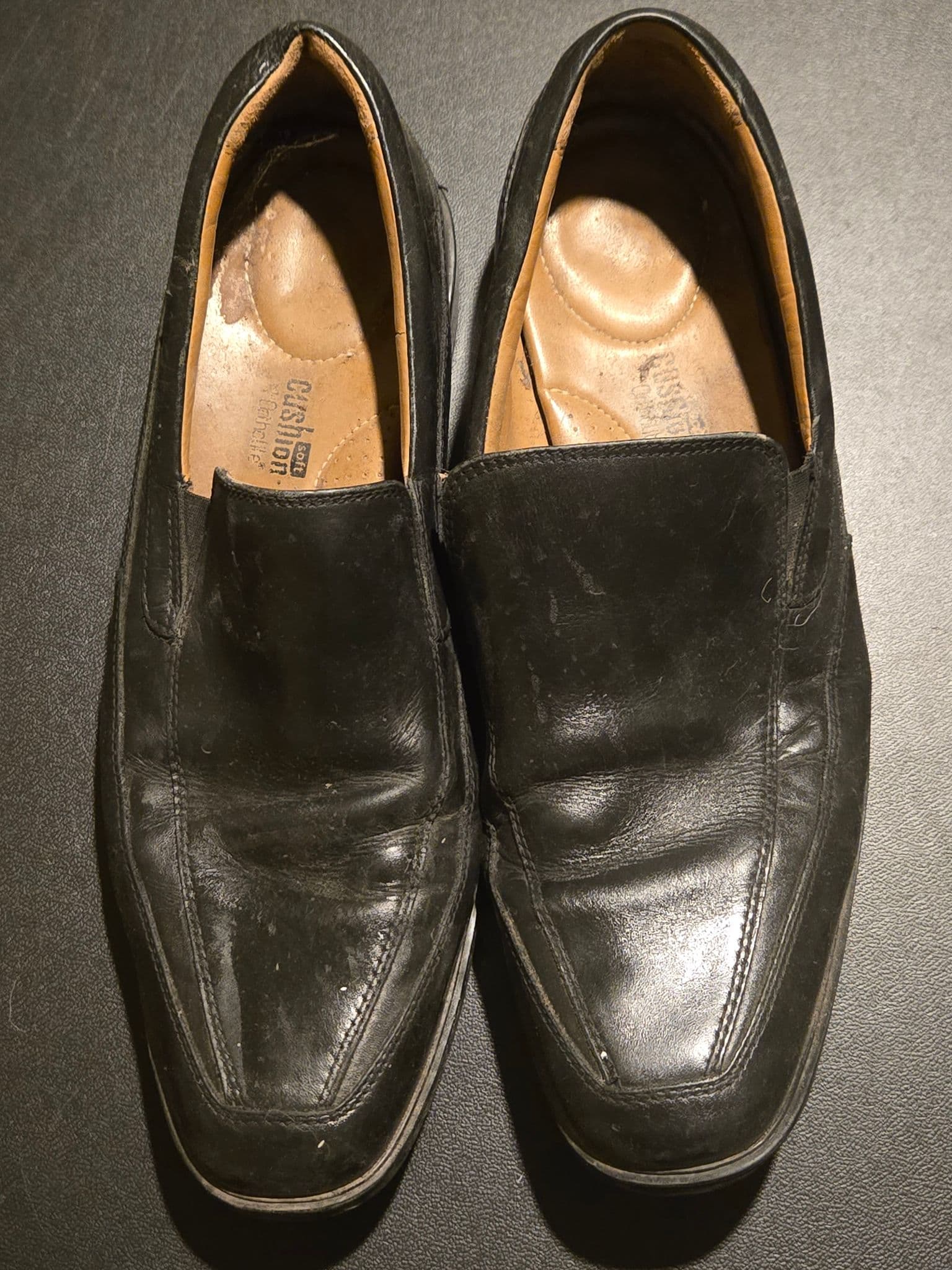 Clarks Shoes Mens Black Leather Slip On Loafers Dress Cushion Comfort Size 12 - Image 1