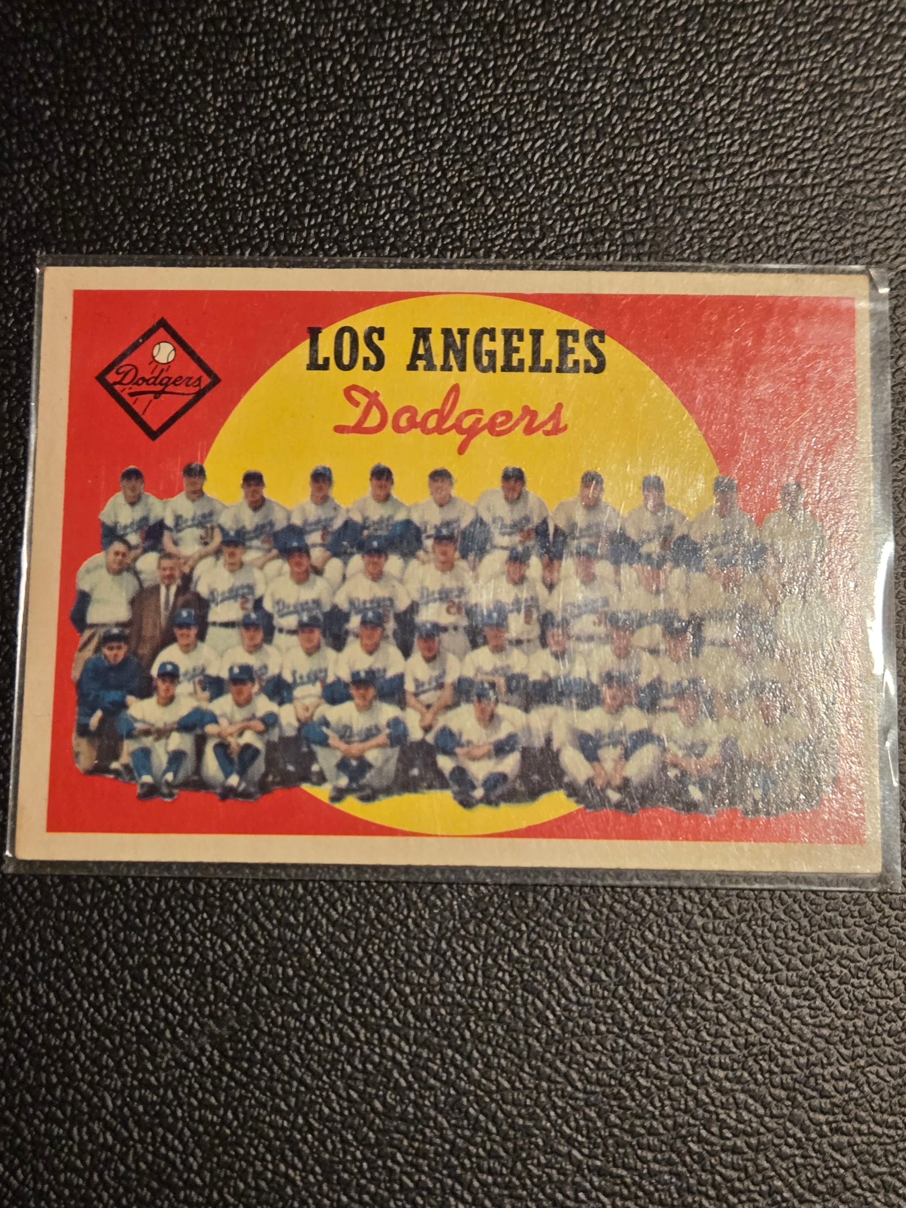 1959 Topps #457 Dodgers Team Card / Sixth Series Checklist: 430-495 - Image 1