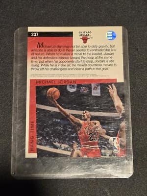 1993-94 Upper Deck #237 Michael Jordan - Thumbnail 2