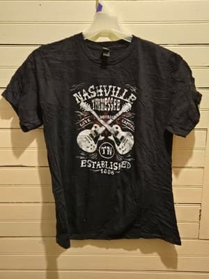 Gildan TShirt Mens L Nashville Tennessee Graphic Live Music Guitars Black Tour - Image 1