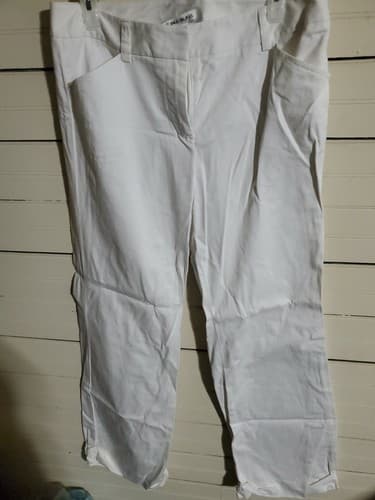 Bill Blass White Pants womens size 8 - Image 1