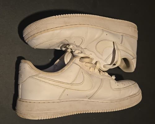 Size 11 - Nike Air Force 1 White - Thumbnail 2