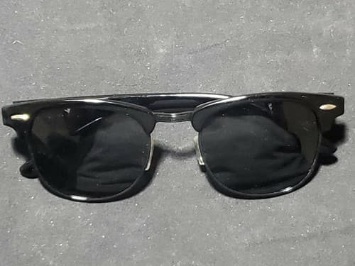 Designer sunglasses - Image 1