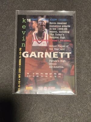 1995 Signature Rookies Fame and Fortune #16 Kevin Garnett - Thumbnail 2