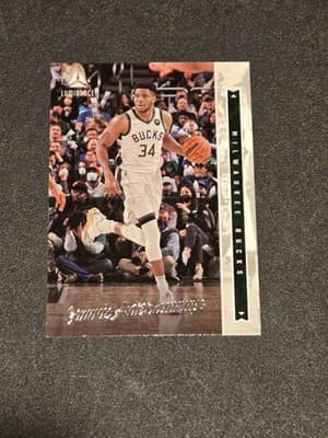 2021-22 Panini Chronicles #265 Giannis Antetokounmpo - Image 1
