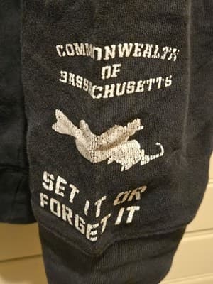 Bassachusetts Hoodie Mens XXL Black Skull Graphic Hell On Reels Pullover Vintage - Thumbnail 3