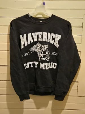 Maverick City Music Sweatshirt Mens M Black Crewneck Graphic Tiger Logo EST 2019 - Image 1