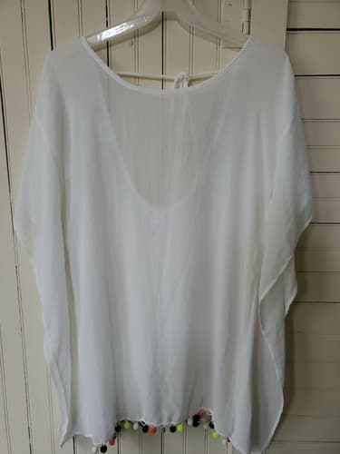 Womens White Poncho Size M - Image 1