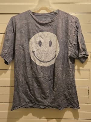 Lotus Fashion T-Shirt Mens XL Acid Wash Gray Smiley Face Distressed Graphic Tee - Image 1