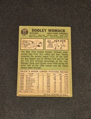 1967 Topps #77 Dooley Womack - Thumbnail 2