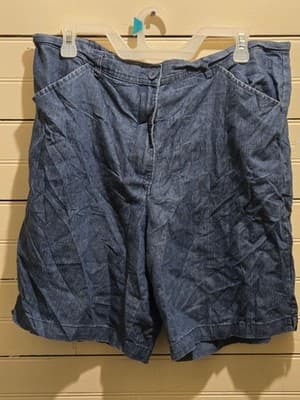 White Stag Shorts Womens 14 Blue Chambray Relaxed Fit Bermuda Casual Pockets - Image 1
