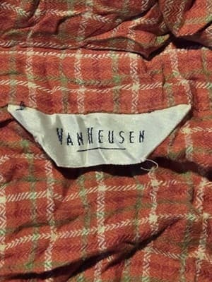 Van Heusen Shirt Mens S-M Long Sleeve Plaid Button Up Red Orange Casual Classic - Thumbnail 2