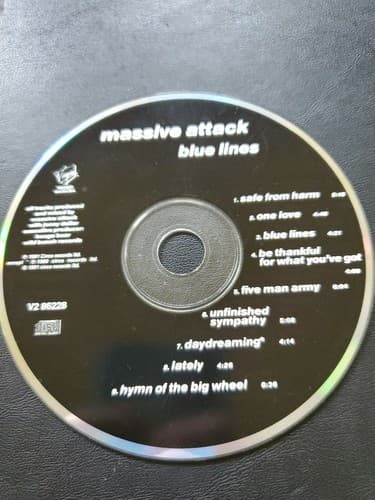Massive Attack Blue Lines 1991 CD - Image 1