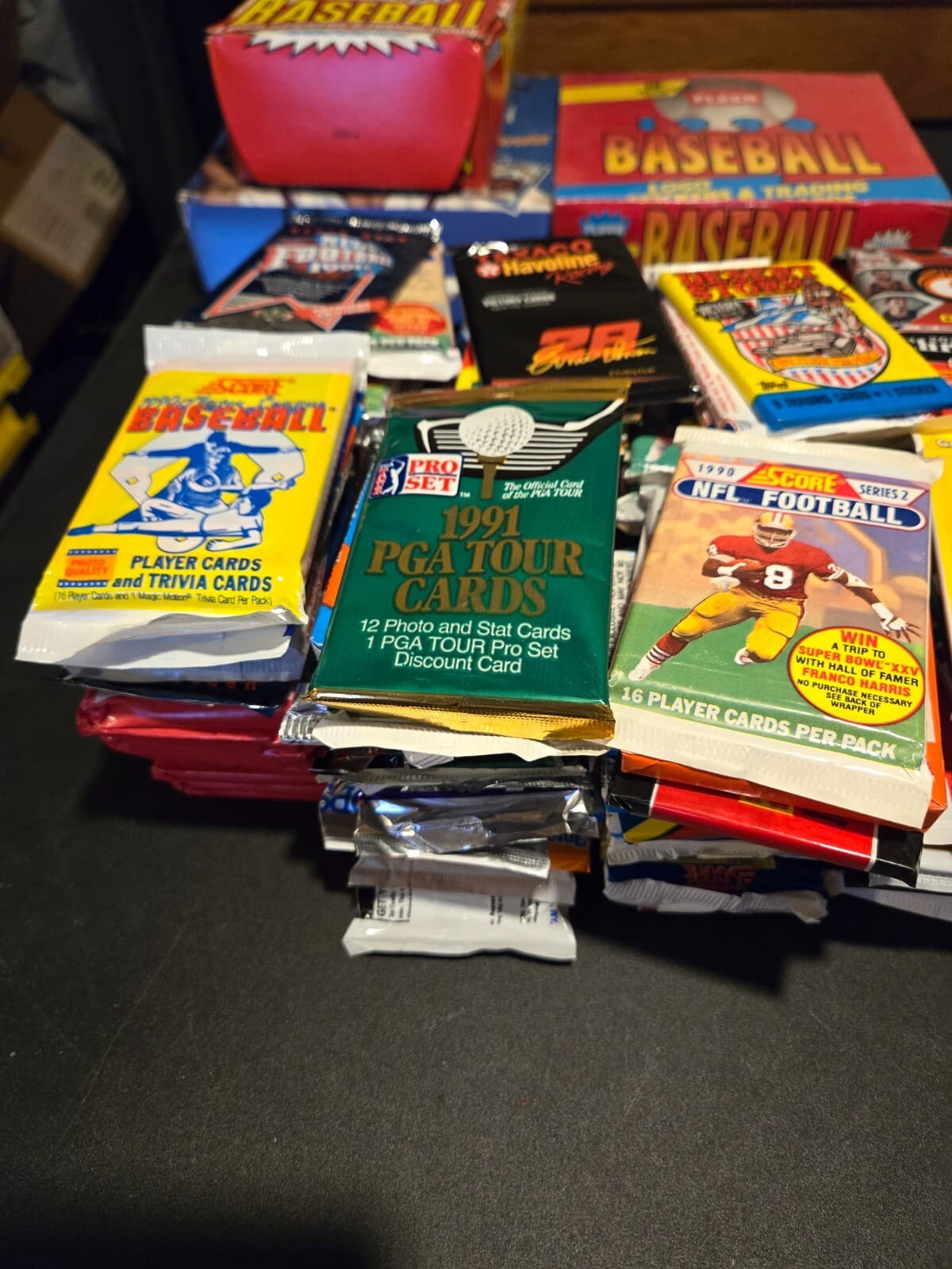 Lot of 200 multi/mixed-sport cards and non-sport trading cards in sealed packs - Thumbnail 2